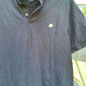 Men’s black polo